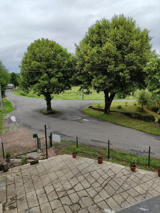 Gite Les Eylauds Pionsat Esterno foto